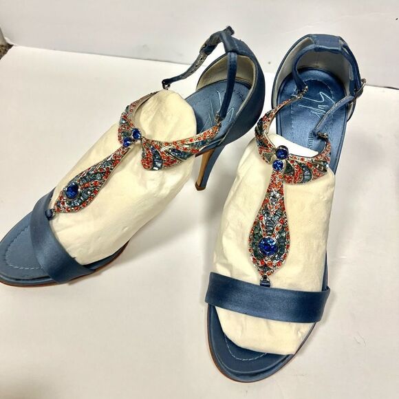 NWT Giuseppe Zanotti blue satin crystal heels. Sz 36 - Picture 2 of 14
